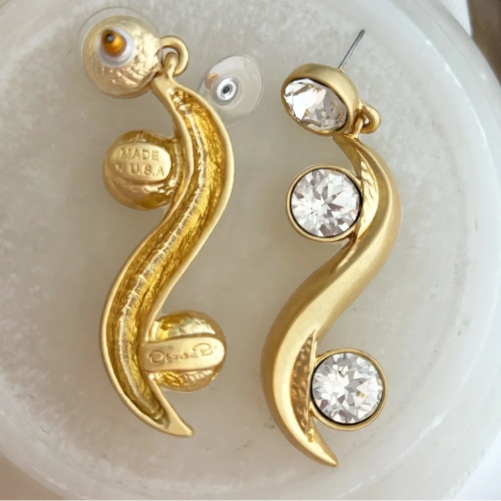 Oscar de la Renta Crystal Wave Earrings Gold with Clear Crystals